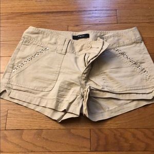 KHAKI SHORTS SIZE 00